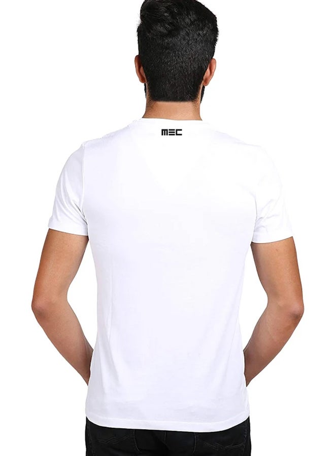 إم إي سي تيشيرت مطبوع عليه كلمات Young Wild Free أبيض - Image 2