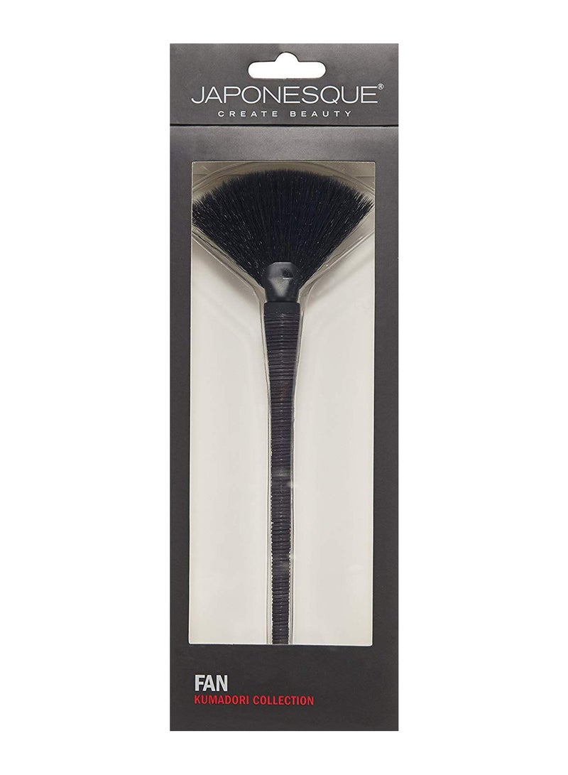 Japonesque Kumadori Fan Brush Black - Image 2