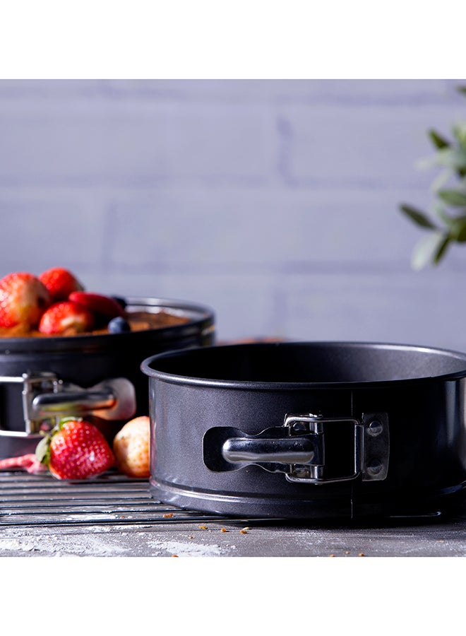 Royalford - 2-Piece Round Springform Cake Set Black 18 , 20cm - Image 1