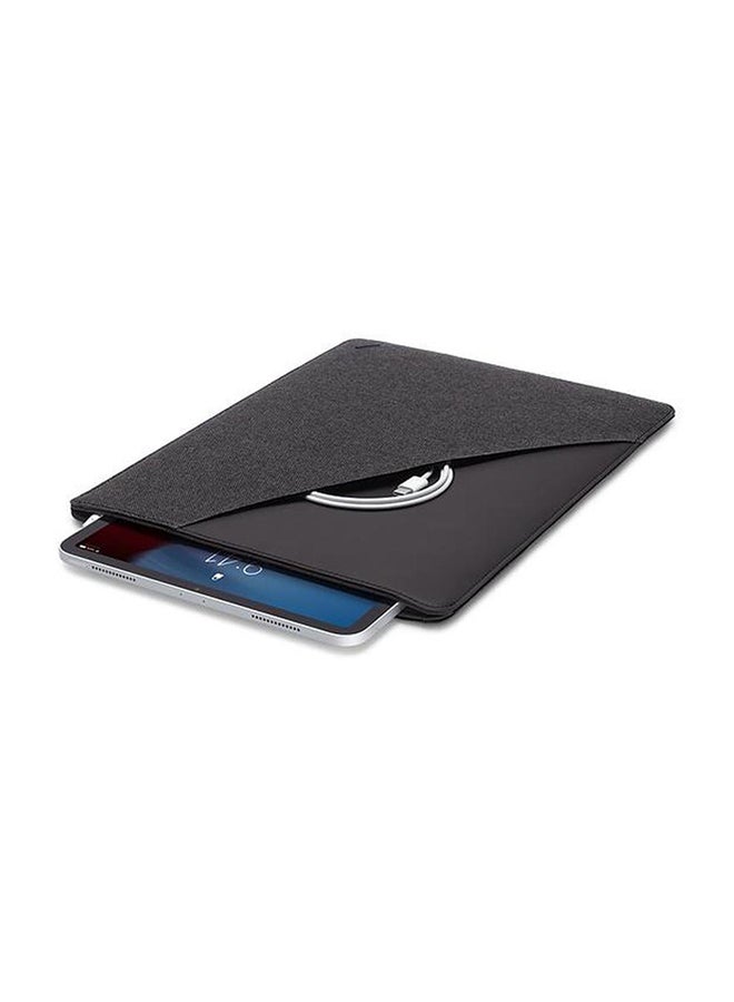 Native Union Slim Sleeve Cover For iPad 11 Black - Image 3