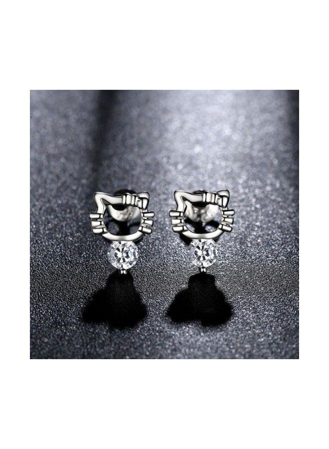 أقراط مصنوعة من خليط معدني ومرصعة بالزركون وبتصميم هالو كيتي - Image 2