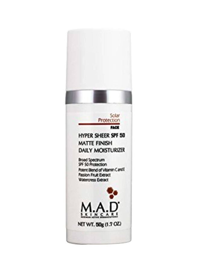 مرطب يومي فائق الشفافية بلمسة نهائية مطفأة وعامل حماية من الشمس SPF50 50جرام