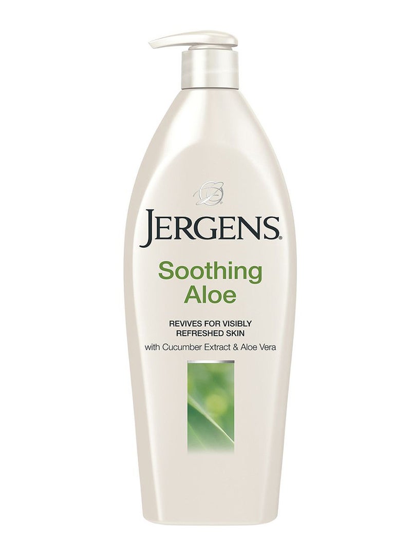 Jergens - Soothing Lotion With Cucumber Extract And Aloe Vera 400ml - Image 1