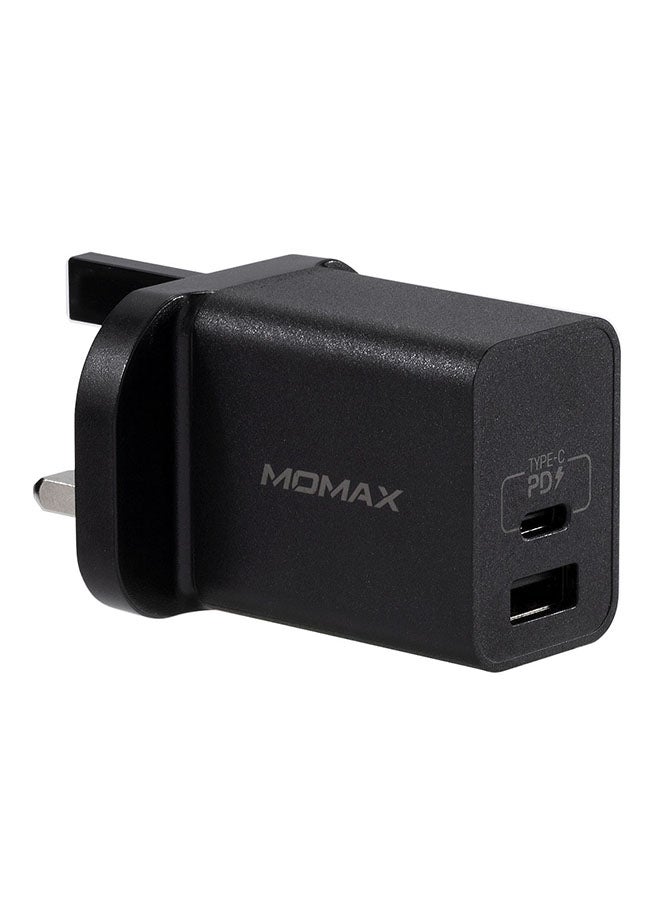 موماكس شاحن سريع UM13 بقابس بريطاني بقدرة 18 وات ومنفذ USB-C بتقنية PD + منفذ USB 3.0 أسود  - Image 2