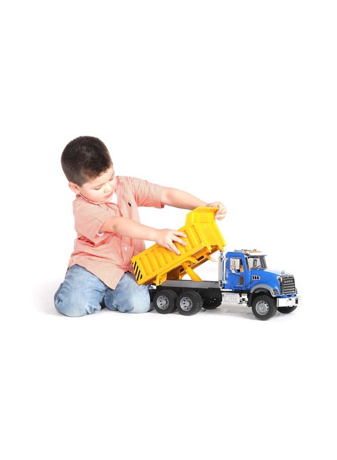 Bruder Mack Granite Dump Truck 02815  - Image 2