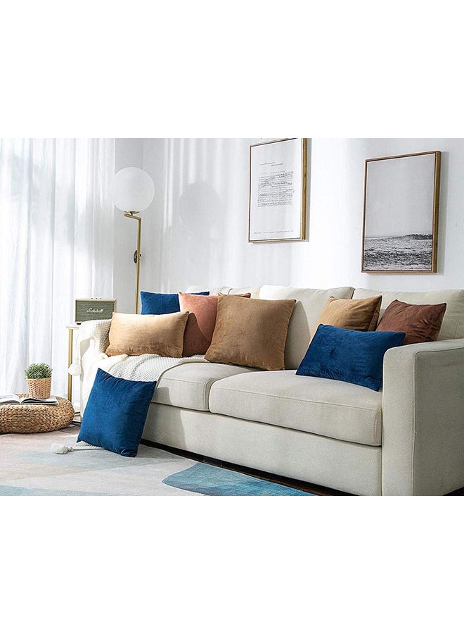 ريغال إن هاوس طقم وسادة زينة محشوة بلون سادة من قماش مخملي من 4 قطع أزرق ملكي 45x45سم - Image 2