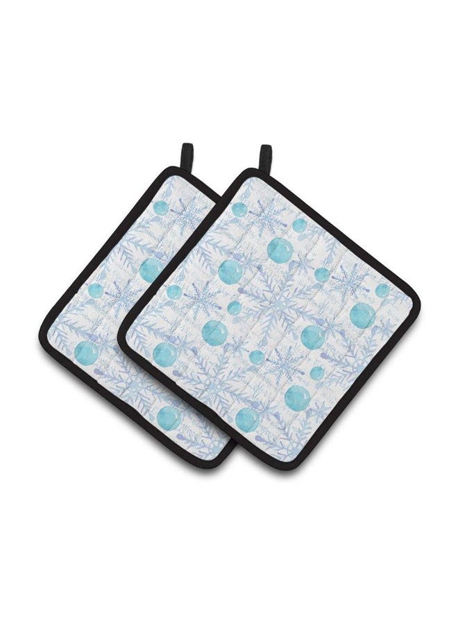 Caroline's Treasures 2-Piece Winter Snowflakes On Decorated Pot Holder Blue/White 7.5 x 7.5inch