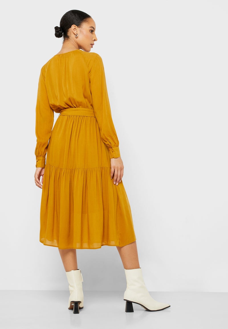Reserved Tie Waist Pleated Dress yellow - Image 2