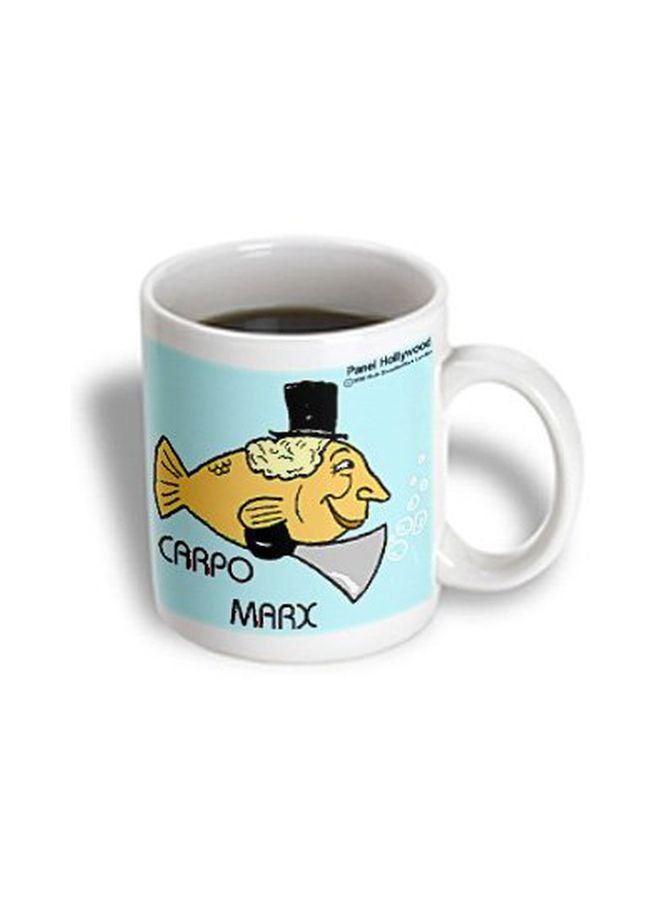 3Dروز مج من السيراميك مطبوع عليه صورة سمكة ومطبوع عليه عبارة "Carpo Marx" أبيض/أزرق/أسود/أصفر - Image 2