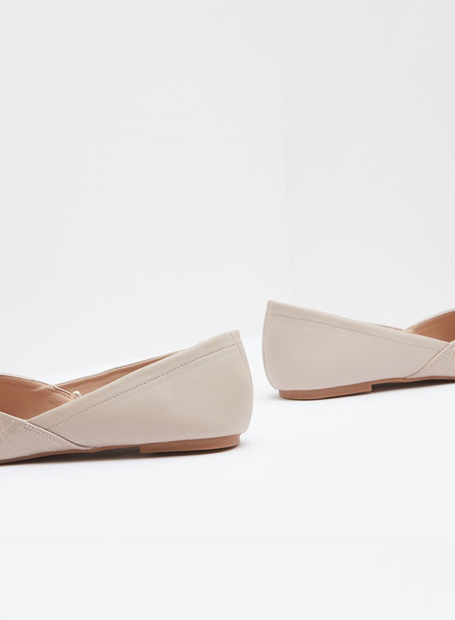 shoexpress Textured Ballerinas Cream - Image 3