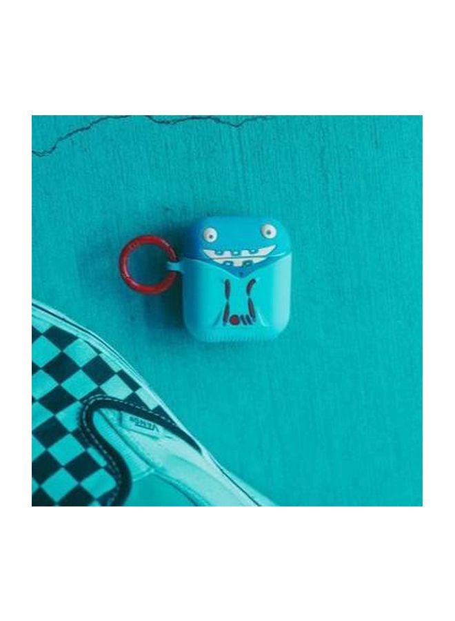 كايس مايت حافظة شحن واقية مزودة بحلقة للآيربودز من آبل أزرق/أحمر/أبيض - Image 3