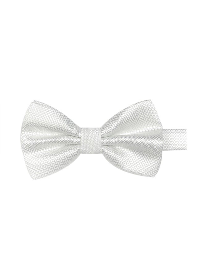 Solid Pattern Bow Tie White