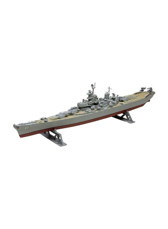 Revell 75-Piece 1:535 USS Missouri Battleship Scale Model Kit 85-0301 