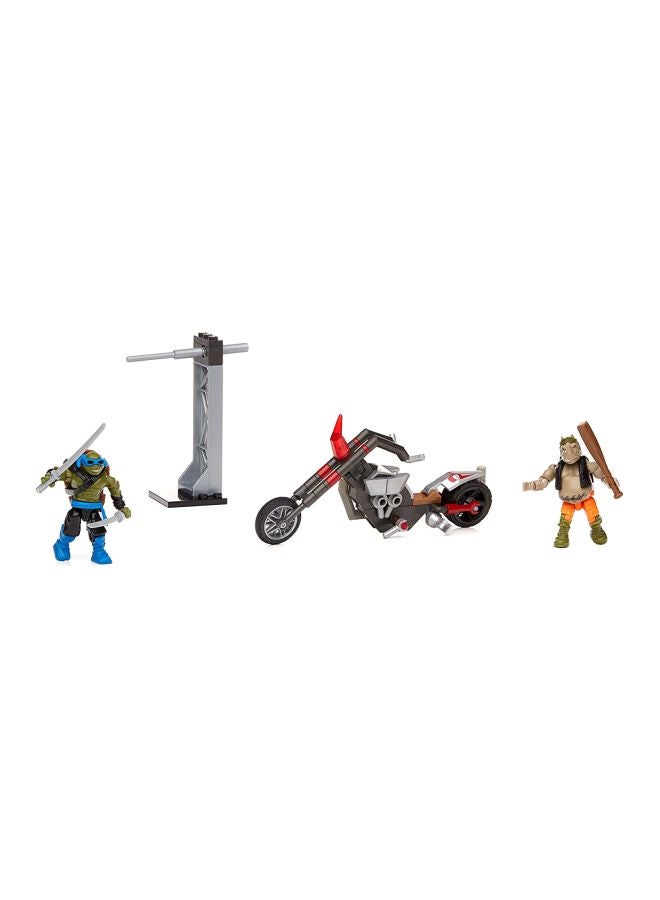 Mega Bloks DPF79 86-Piece Mutant Ninja Turtles Rocksteady Moto Attack Building Set DPF79 8+ Years - Image 4