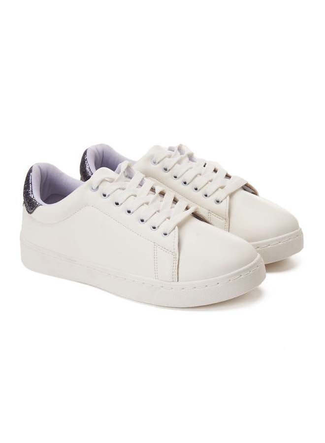 Comfortable Low Top Sneakers White  - Image 2