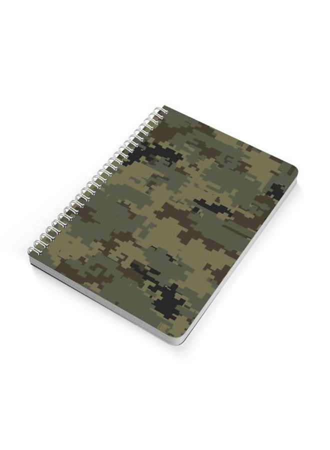 لوحة دفتر ملاحظات مقاس A5 بسلك حلزوني بتصميم مموه بطريقة بكسل بألوان داكنة أخضر/أسود - Image 2