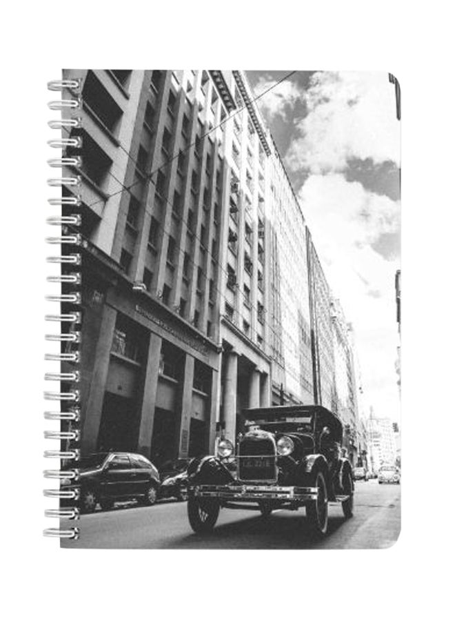 لوحة دفتر مُلاحظات بسلك مقاس A5 مزين بطبعة تمثل سيارات في الطريق أسود/ رمادي - Image 1