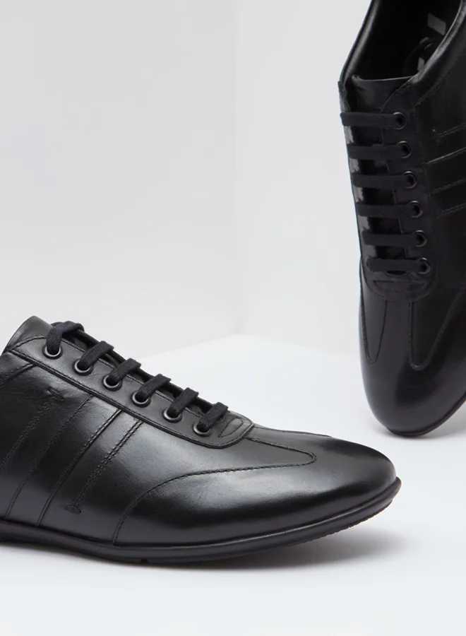 shoexpress Solid Lace-Up Shoes Black