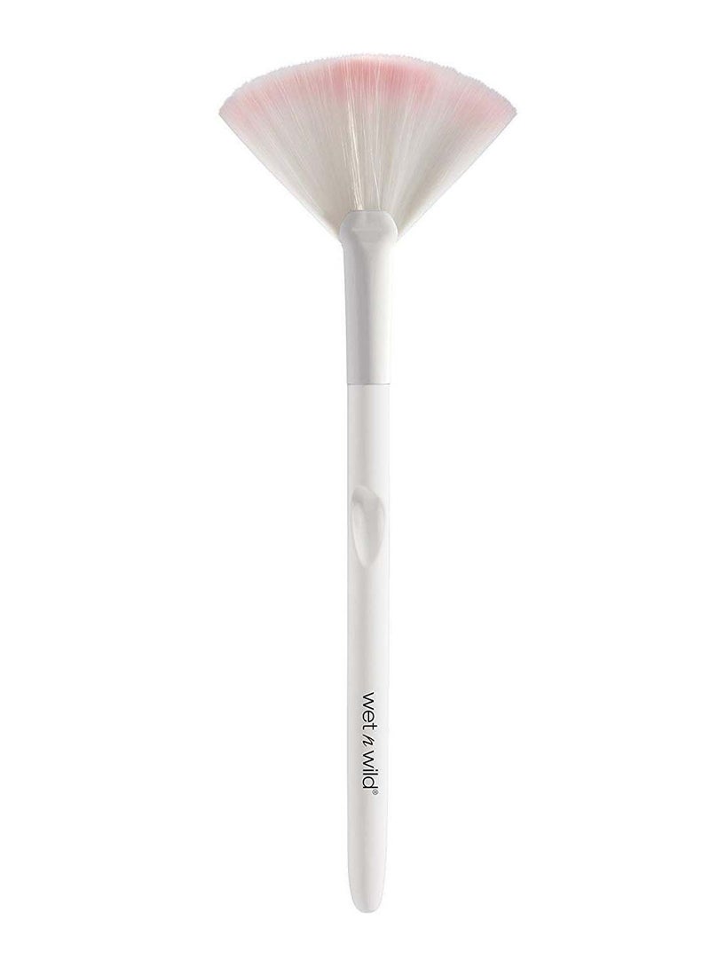 Wet N Wild Fan Shape Face Make Up Brush White/Beige/Pink  - Image 1