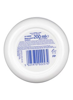 Nivea Soft Moisturizing Cream, Refreshingly Soft, Jar 200ml  - Image 4