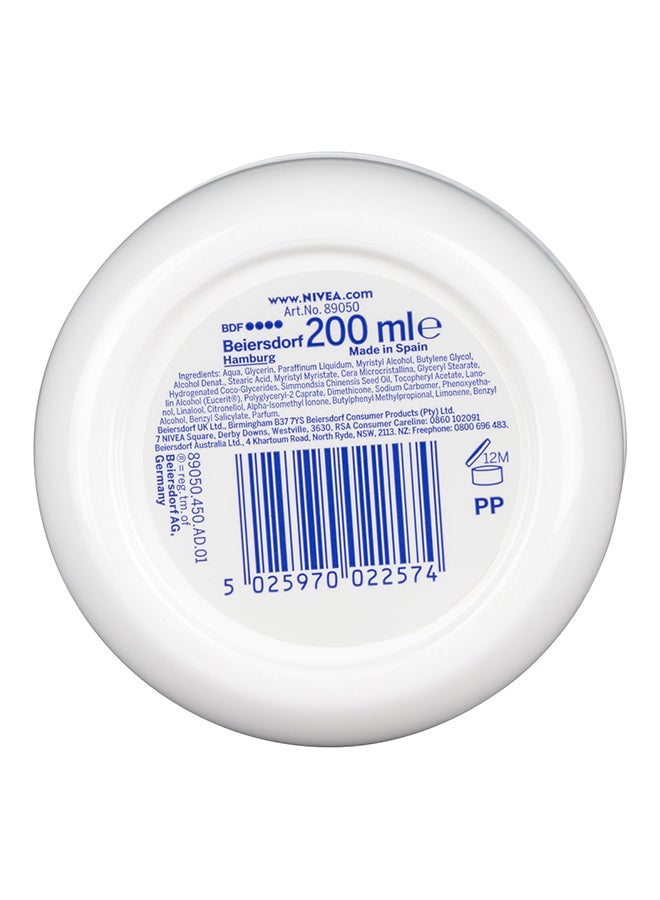 Nivea - Soft Moisturizing Cream, Refreshingly Soft, Jar 200ml - Image 1