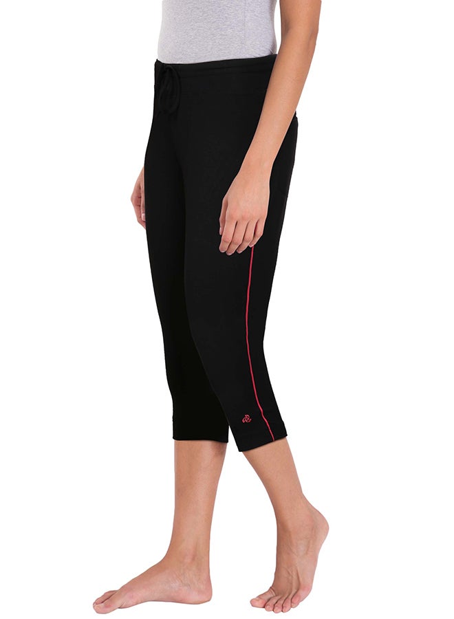 JOCKEY Solid Capri Sport Tights Black / Ruby  - Image 3