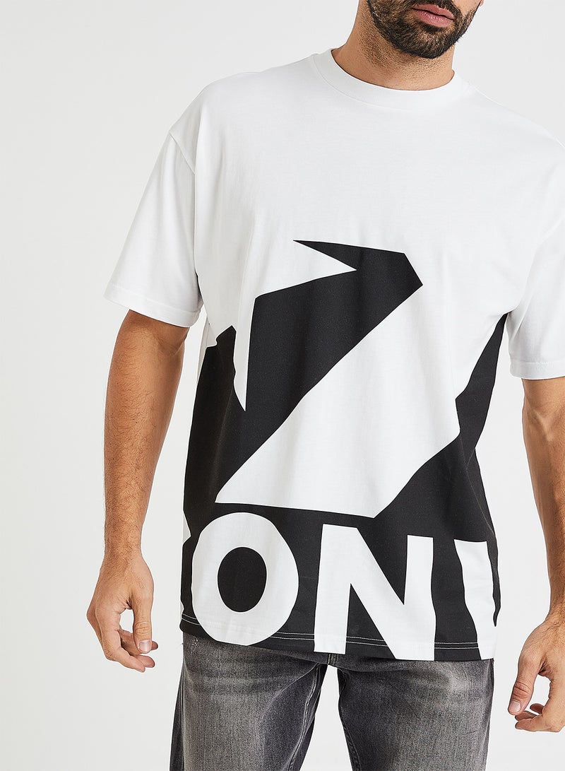 CONVERSE Star Chevron Icon Remix Oversize T-Shirt White/Black  - Image 2
