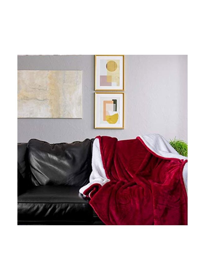 Genteele Sherpa Micro Plush Throw Rich Burgundy Red/White 50x60inch  - Image 2