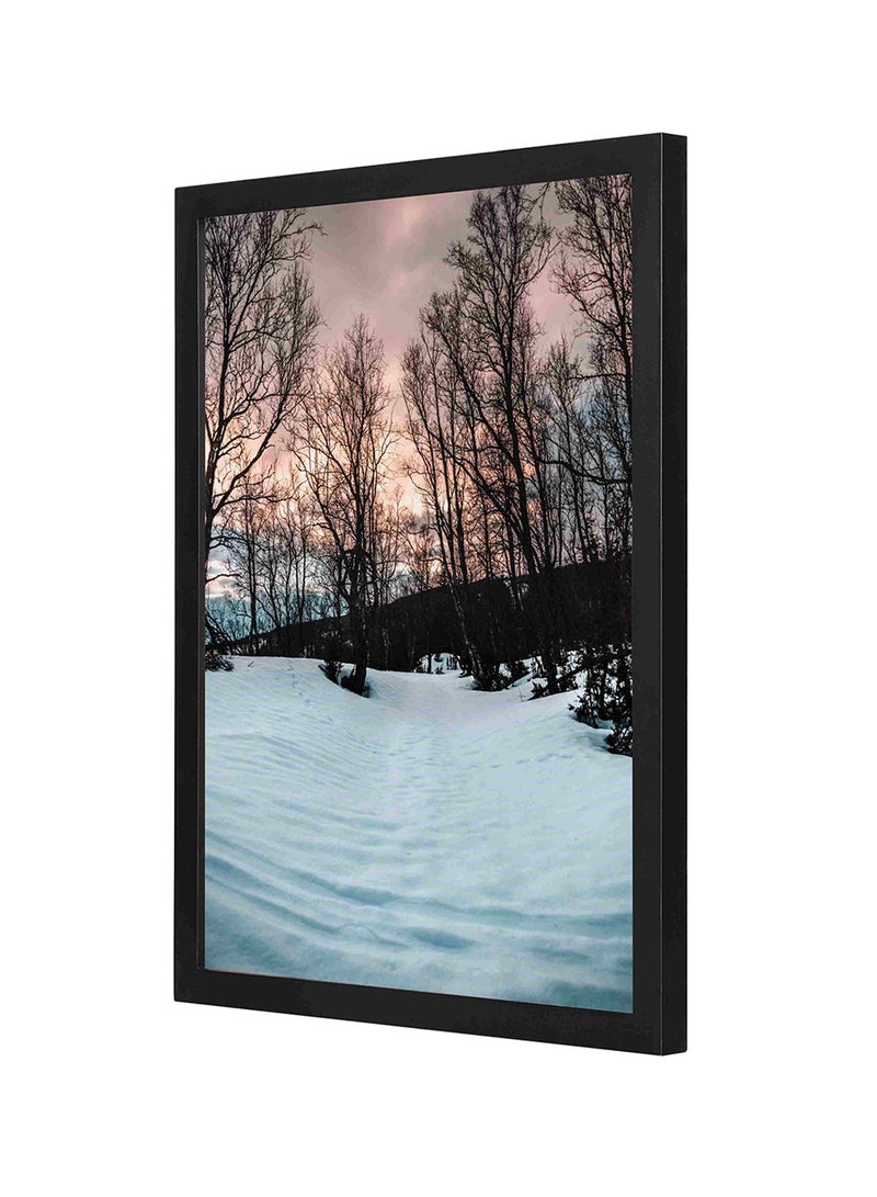 لوحة فنية جدارية بإطار خشبي تمثل رسمة أشجار متجردة في الثلج أسود/ أبيض 33x43Ø³Ù†ØªÙŠÙ…ØªØ± - Image 1