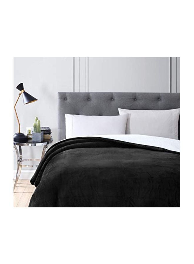 Chezmoi Collection - Micromink Sherpa Reversible Throw Blanket Polyester Black Queen - Image 1