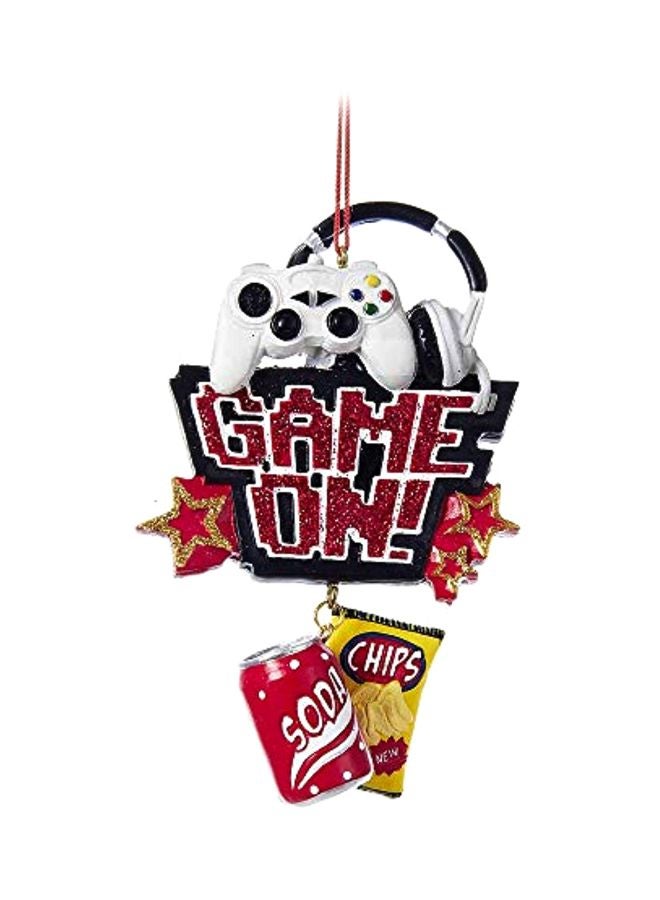 كورت أدلر ديكور للتعليق كزينة ومطبوع عليه عبارة "Game On" أحمر / أسود / أصفر 4.75بوصة