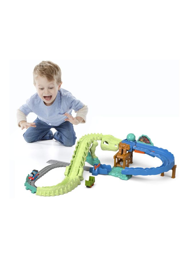 THOMAS & FRIENDS Dino-Blast Train Playset FJP86  - Image 2