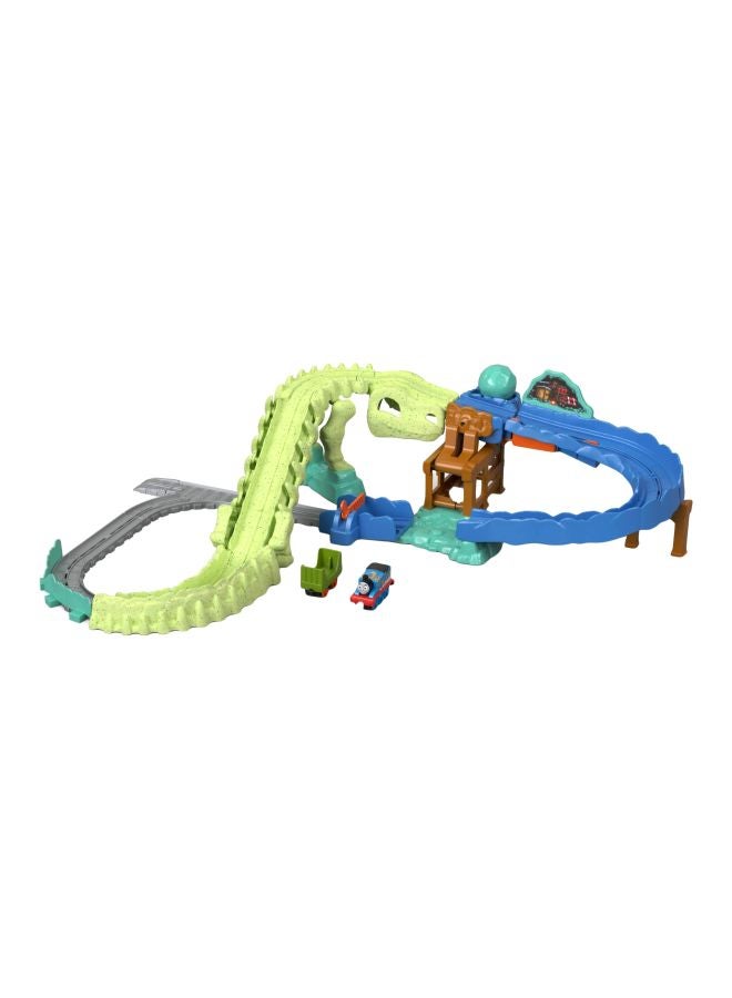 THOMAS & FRIENDS Dino-Blast Train Playset FJP86  - Image 1