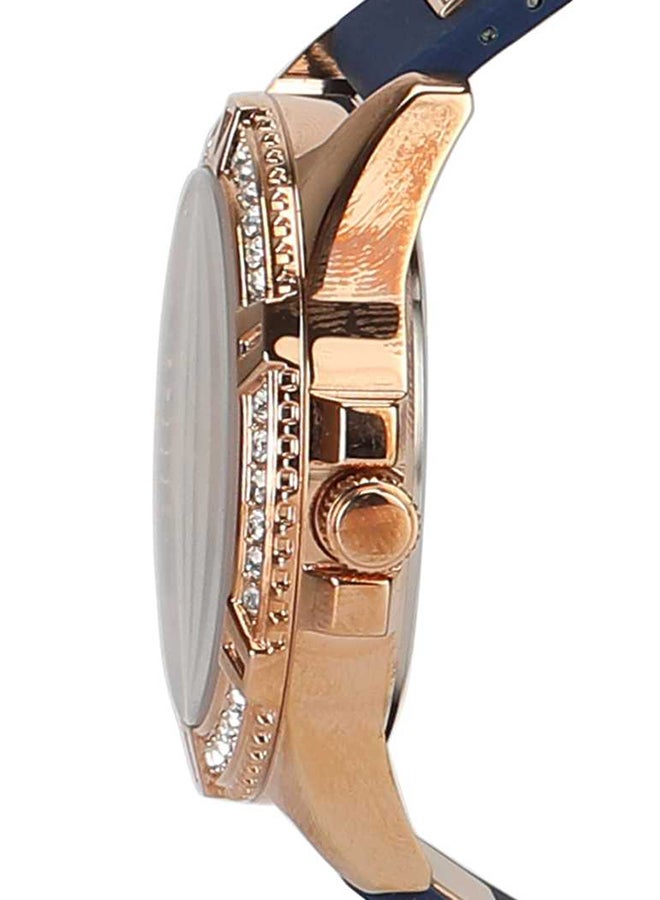 GUESS Women's Leather Analog Wrist Watch W1160L3 - Image 3