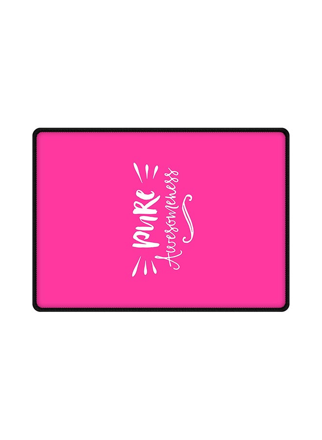 ستايلايزد لوحة ماوس مطبوع عليها عبارة "Pure Awesomeness" وردي