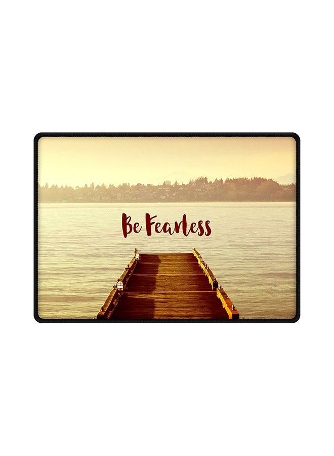 ستايلايزد لوحة ماوس ألعاب مطبوع عليها عبارة "Be Fearless" متعدد الألوان