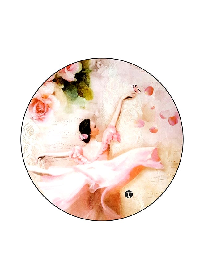 لوحة ماوس برسمة فتاة متعدد الألوان