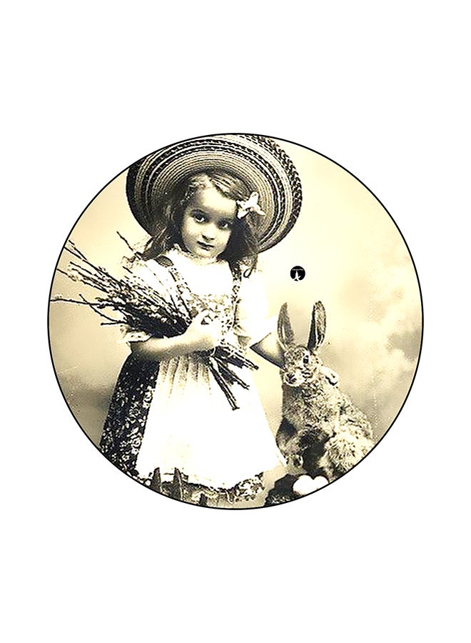 بي بي وسادة ماوس بتصميم فتاة متعدد الألوان