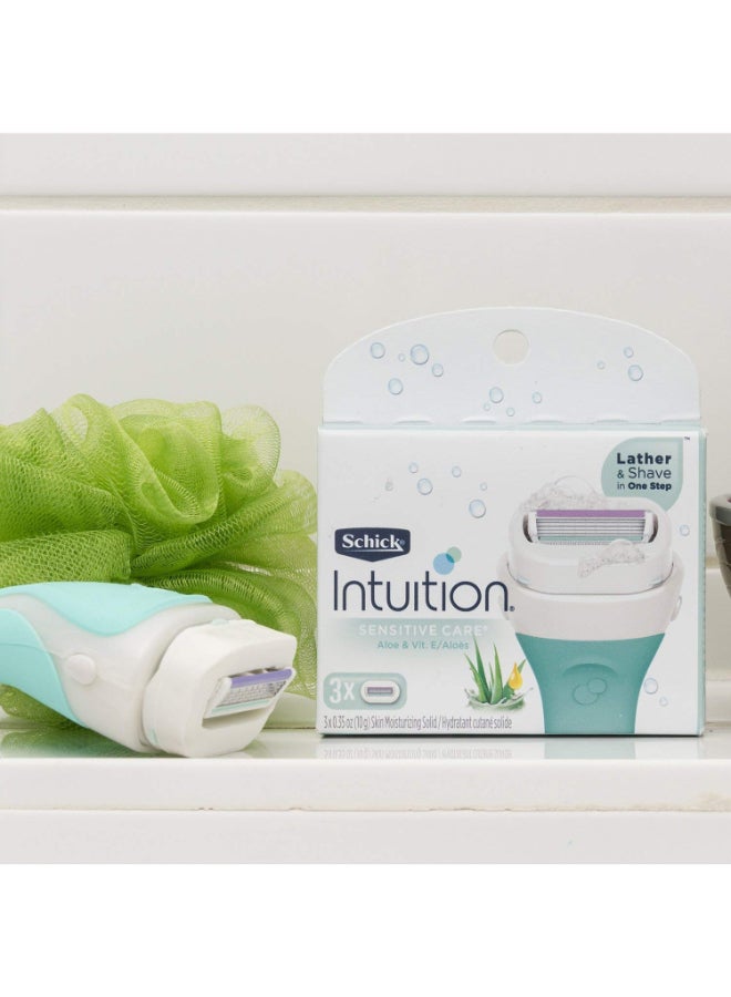 schick - 3-Piece Intuition Sensitive Care Moisturizing Razor Blade Refills Multicolour 10grams - Image 1