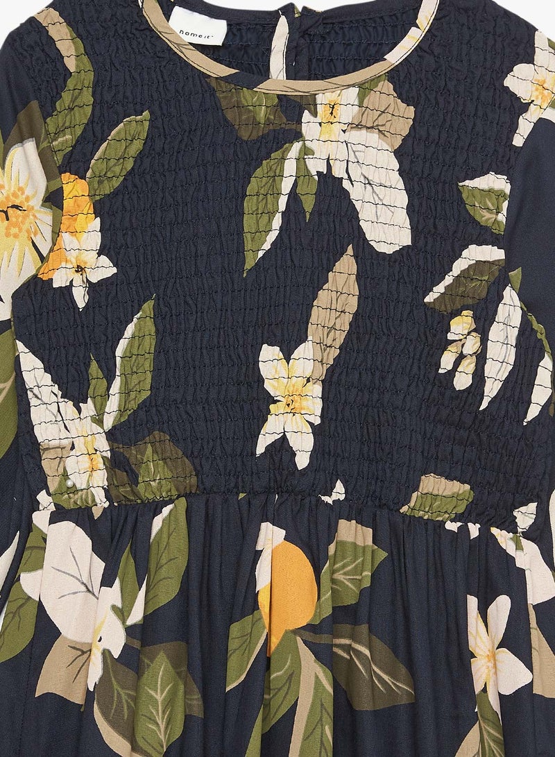 نيم ات فستان فضفاض بتصميم كلاسيكي مزين بطبعة متعدد الألوان - Image 3