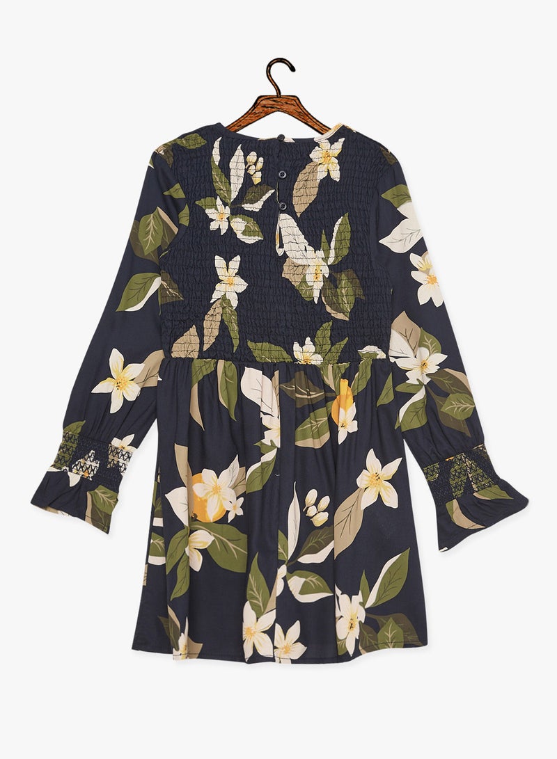 نيم ات فستان فضفاض بتصميم كلاسيكي مزين بطبعة متعدد الألوان - Image 2