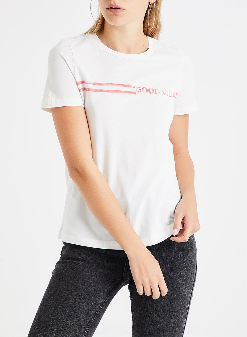 فيرو مودا تيشيرت بطبعة "جوود فايبز" أبيض - Image 1