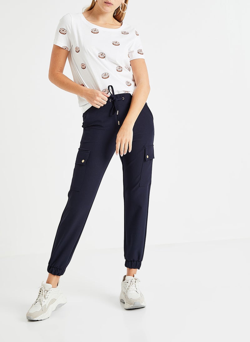 اونلي تيشيرت بطبعة دونات أبيض - Image 2