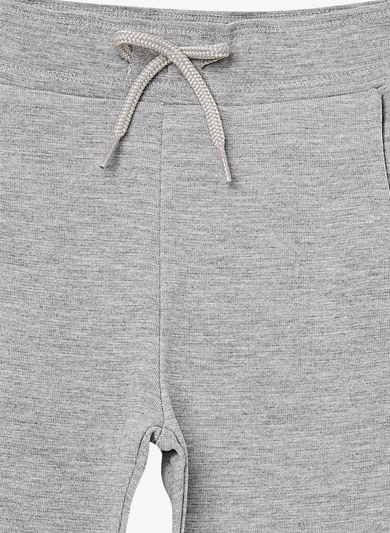 نيم ات بنطلون رياضي دارت للأولاد رمادي - Image 3