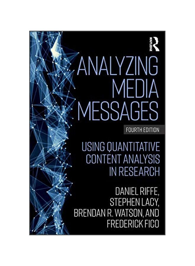 Analyzing Media Messages paperback english