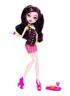 Creepateria Draculaura Doll