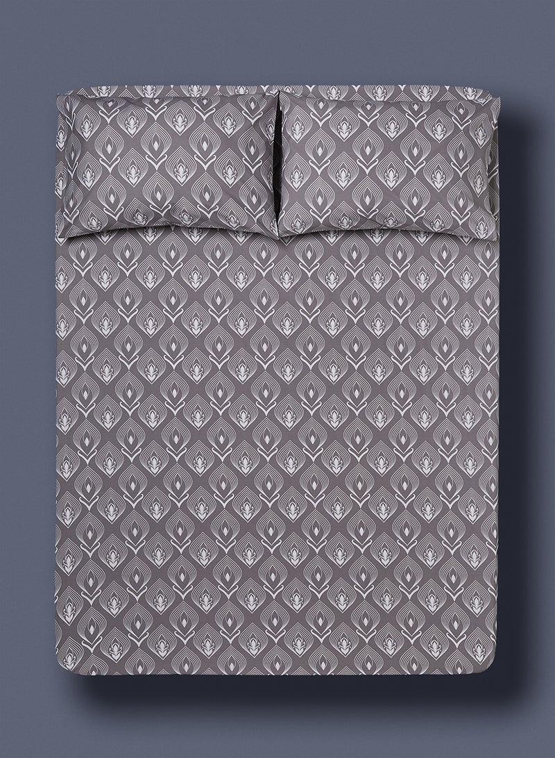 Noon East - Fitted Bedsheet Set Queen Size 100% Cotton Premium Quality 200 TC Everyday Use Breathable And Soft, With 1 Bed Sheet 150X200 Cm + 25cm And 2 Pillow Cases 50X75 Cm - Grey/White Grey/White - Image 1