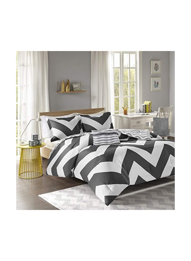 Mi-Zone - 4-Piece Teen Comforter Set polyester White/Black Full/Queen - Image 1