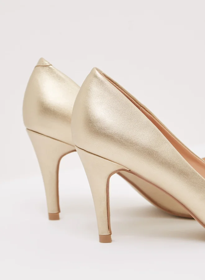 shoexpress Pointed Toe Pumps Gold