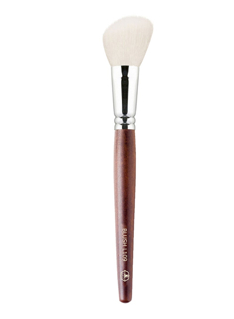 LEF Blusher Face Brush Brown/Silver/White - Image 1